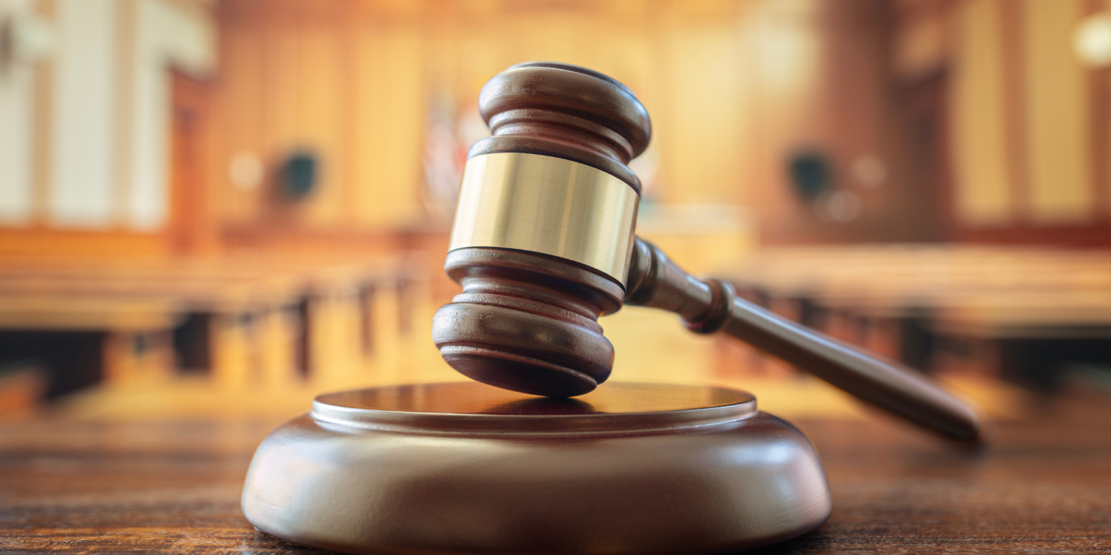 Federal workers win as judge further halts Trump’s shutdown layoffs 