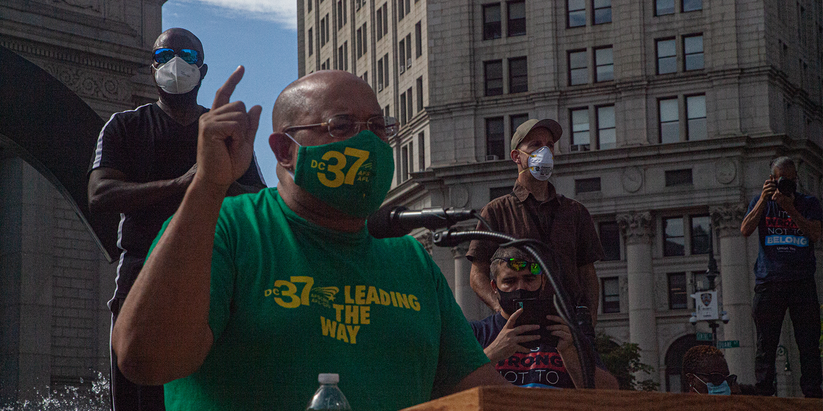 Trabajadores de Nueva York piden al estado que tome acción para evitar despidos